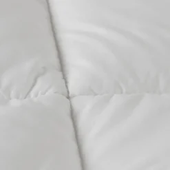 Cheap Couette hiver synthétique Fuji Couettes