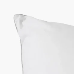 Online Oreiller carré ferme synthétique Suprême Oreillers